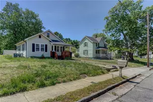 209 Burton St, Reidsville, NC 27320 - Photo 3