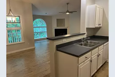 3700 Cotswold Terrace #3B, Greensboro, NC 27410 - Photo 9