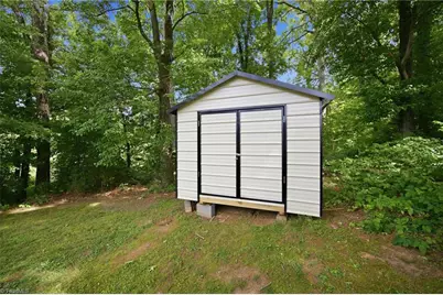 5406 Reidsville Road, Walkertown, NC 27009 - Photo 19