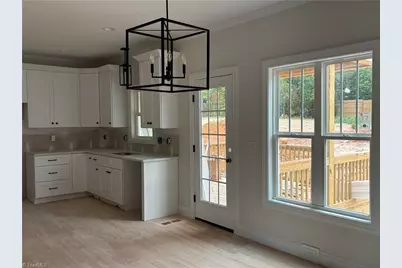211 Cool Run, Lexington, NC 27295 - Photo 3