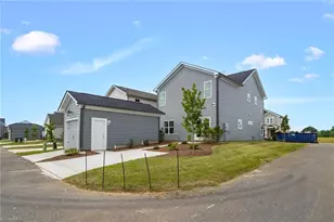 1647 Cross Vlg Ave, Kernersville, NC 27284 - Photo 33