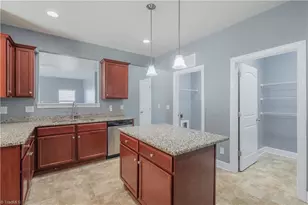 4754 Abbey Park Rd, Kernersville, NC 27284 - Photo 27