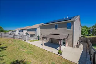 4754 Abbey Park Rd, Kernersville, NC 27284 - Photo 5