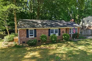 116 Pineburr Rd, Greensboro, NC 27455 - Photo 5
