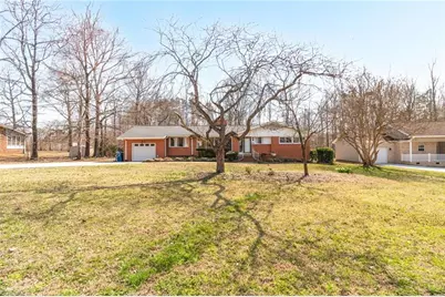 4220 Farlow Drive, Greensboro, NC 27406 - Photo 3