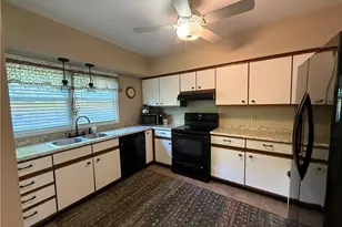 765 Oakland Dr, Elkin, NC 28621 - Photo 7