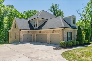 8220 Cedar Hollow Rd, Greensboro, NC 27455 - Photo 3