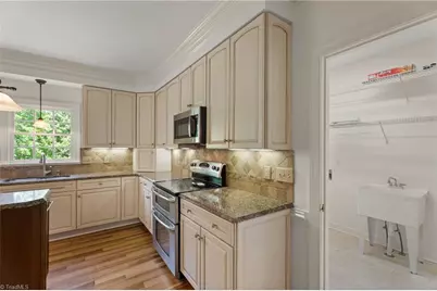 7706 Holly Field Road, Clemmons, NC 27012 - Photo 11