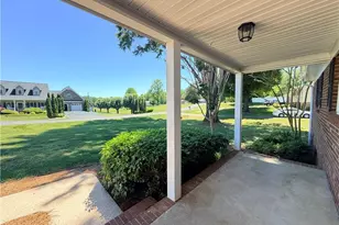 3216 Country View Rd, Jonesville, NC 28642 - Photo 5