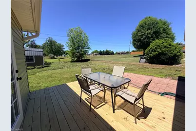 3216 Country View Road, Jonesville, NC 28642 - Photo 27