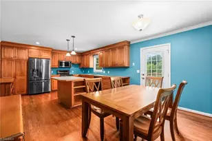 1004 Briarcliff Rd, Yadkinville, NC 27055 - Photo 11