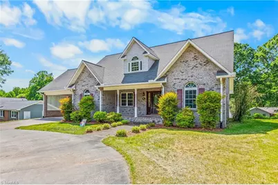 1004 Briarcliff Road, Yadkinville, NC 27055 - Photo 3