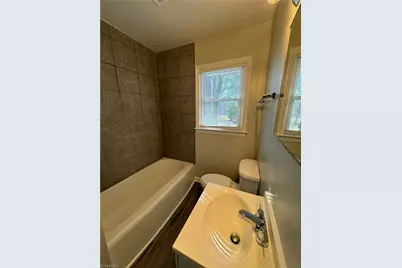 813 Idlewood Drive, Greensboro, NC 27408 - Photo 19