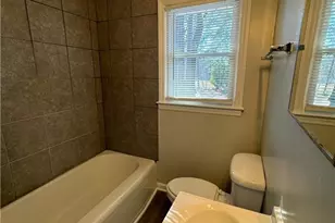 813 Idlewood Dr, Greensboro, NC 27408 - Photo 19