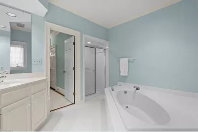 30 Sturbridge Lane, Greensboro, NC 27408 - Photo 19