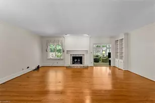 30 Sturbridge Ln, Greensboro, NC 27408 - Photo 5