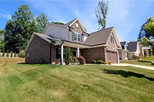 226 Bismarck Ct, Winston-Salem, NC 27104 - Photo 3