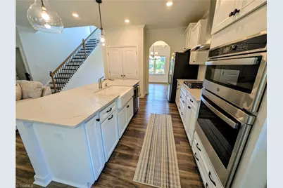 226 Bismarck Court, Winston-Salem, NC 27104 - Photo 7