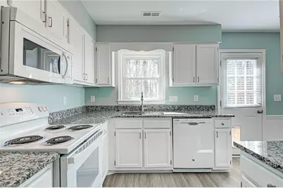 4711 Eagle Rock Road, Greensboro, NC 27410 - Photo 9