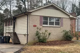 2319 Albright Dr, Greensboro, NC 27408 - Photo 3
