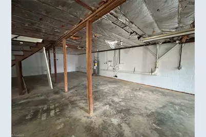 2319 Albright Drive, Greensboro, NC 27408 - Photo 37
