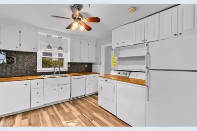 2714 Evergreen Drive, Greensboro, NC 27408 - Photo 9