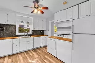 2714 Evergreen Dr, Greensboro, NC 27408 - Photo 9