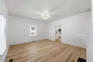 607 Seymour St, Graham, NC 27253 - Photo 5