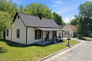 607 Seymour St, Graham, NC 27253 - Photo 3