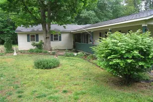 1055 Zack Dr, Pilot Mountain, NC 27041 - Photo 3