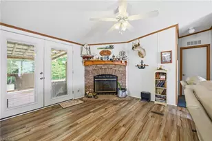 4790 Waynick Meadow Rd, Asheboro, NC 27205 - Photo 5