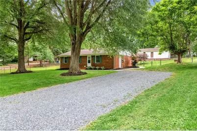 810 Pinoak Road, Greensboro, NC 27455 - Photo 39