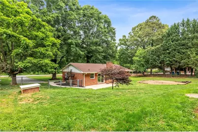 810 Pinoak Road, Greensboro, NC 27455 - Photo 29