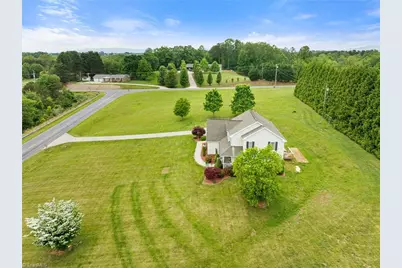 1812 Cadle Ford Road, Mount Airy, NC 27030 - Photo 27
