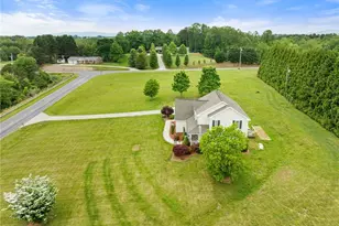 1812 Cadle Ford Rd, Mount Airy, NC 27030 - Photo 27
