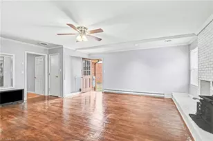 1312 Rotherwood Rd, Greensboro, NC 27406 - Photo 21