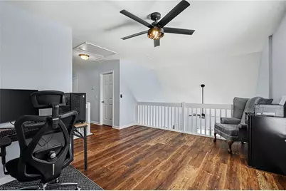 110 Goldfinch Avenue, Greensboro, NC 27409 - Photo 21