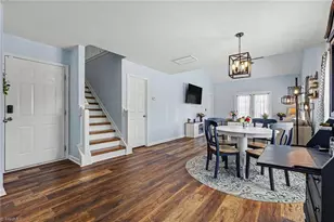 110 Goldfinch Ave, Greensboro, NC 27409 - Photo 9