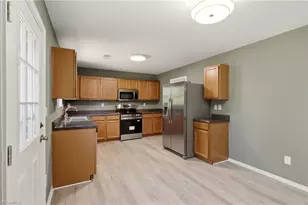 4576 Vernon Farms Blvd, Kernersville, NC 27284 - Photo 9