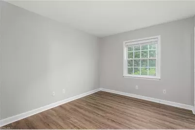 5645 Hornaday Road #B, Greensboro, NC 27409 - Photo 11
