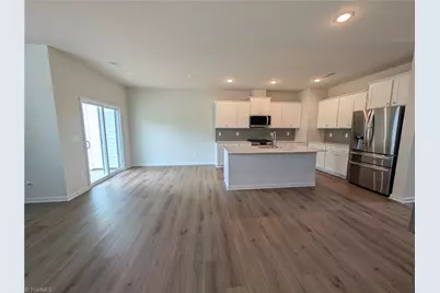 1802 Pheasant Trace Circle, Kernersville, NC 27284 - Photo 11