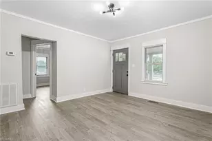 911 Williams St, Eden, NC 27288 - Photo 7