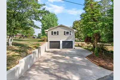 26 Eastside Drive, Lexington, NC 27292 - Photo 3