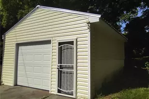 1008 East Side Dr, Greensboro, NC 27406 - Photo 25