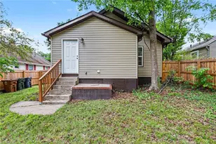 921 Pichard St, Greensboro, NC 27401 - Photo 19