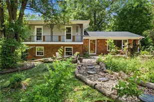 2712 London Ln, Winston-Salem, NC 27103 - Photo 1