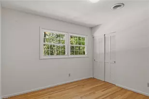 2621 W Woodlyn Way, Greensboro, NC 27407 - Photo 23