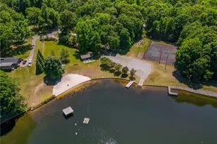 2621 W Woodlyn Way, Greensboro, NC 27407 - Photo 35