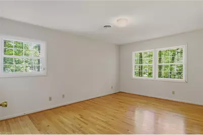 2621 W Woodlyn Way, Greensboro, NC 27407 - Photo 13