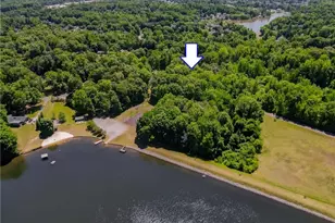 2621 W Woodlyn Way, Greensboro, NC 27407 - Photo 33